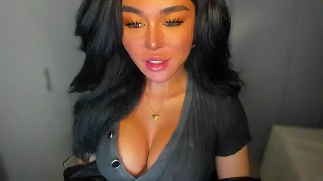 Snapshot of mxshemale_ladyboy chatting on 12-28-24, 12:15 mxshemale ladyboy online show from 12-28-24, 12:15