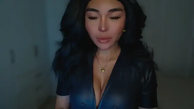 Snapshot of mxshemale_ladyboy chatting on 02-15-25, 10:31 mxshemale ladyboy online show from 02-15-25, 10:31