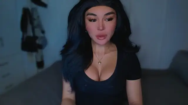 Snapshot of mxshemale_ladyboy chatting on 03-19-25, 10:31 mxshemale ladyboy online show from 03-19-25, 10:31