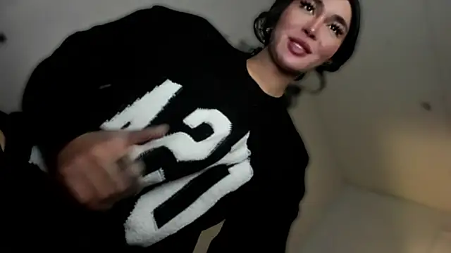 Snapshot of mxshemale_ladyboy chatting on 10-03-25, 08:39 mxshemale ladyboy online show from 10-03-25, 08:39