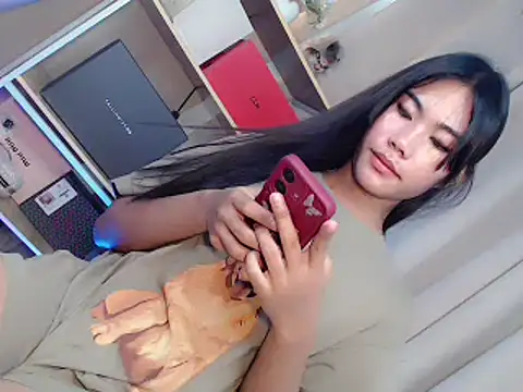 MIASEX980271 online show from 05-30-26, 12:13