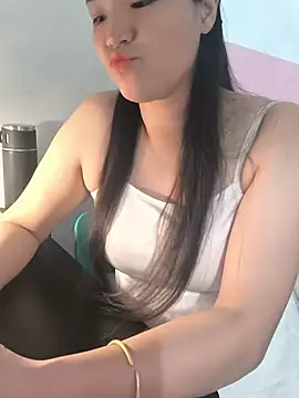 Snapshot of Sisilaydy_01 chatting on 06-23-26, 05:22 Sisilaydy 01 online show from 06-23-26, 05:22