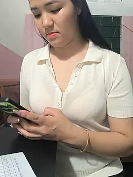 Snapshot of Sisilaydy_01 chatting on 07-01-26, 05:12 Sisilaydy 01 online show from 07-01-26, 05:12