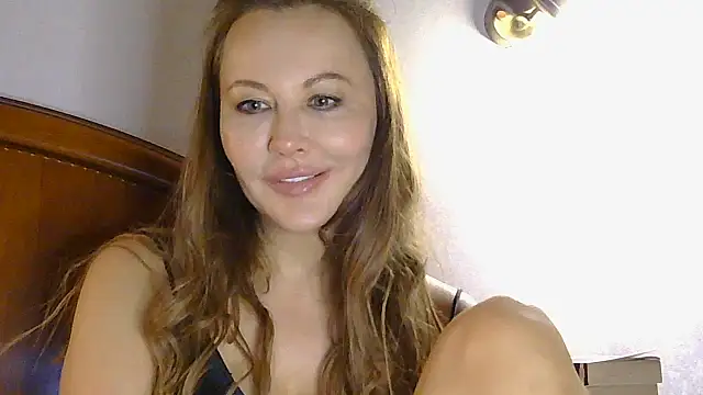 NessaMuti online show from 12-22-25, 01:52