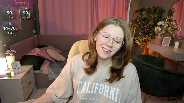 Snapshot of Alison_Doody chatting on 02-22-26, 07:40 Alison Doody online show from 02-22-26, 07:40