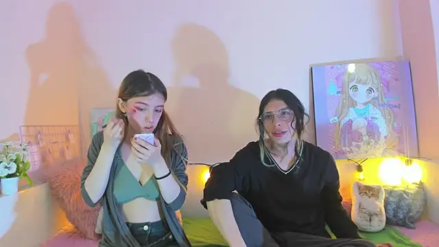 Briar y Blair online show from 12-22-25, 02:25