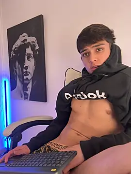 lian fooxx online show from 03-16-26, 05:44