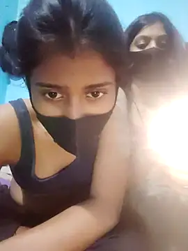 Aaradhya-Rani online show from 04-25-26, 07:44