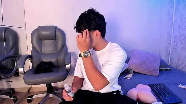  TaylorBlack online show from 02-21-26, 11:44