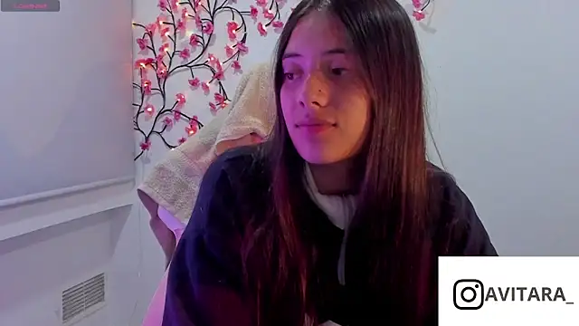 Snapshot of vanesita_ chatting on 05-13-26, 12:41 vanesita online show from 05-13-26, 12:41