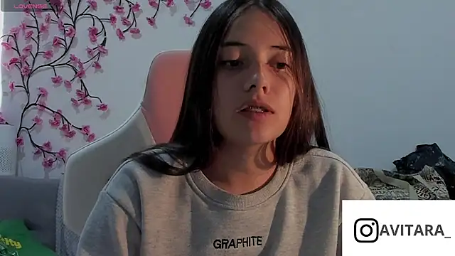 vanesita  online show from 07-22-26, 07:49