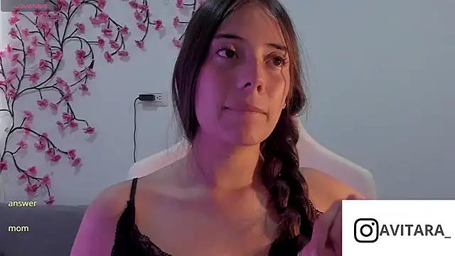 vanesita  online show from 07-29-26, 07:01
