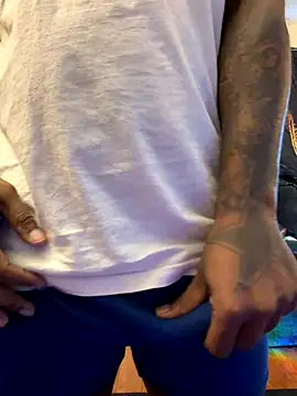 daddydarkskindikk online show from 12-20-25, 06:59