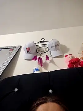 tani20 online show from 12-16-25, 02:16