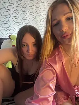 Snapshot of _sweet_girl_87 chatting on 06-07-26, 01:15 sweet girl 87 online show from 06-07-26, 01:15