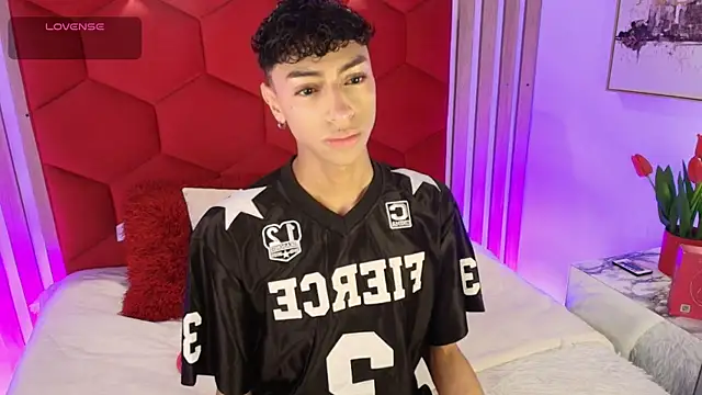 Owen JP online show from 04-27-26, 03:04