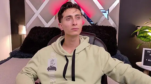 Ithan Skin online show from 12-20-25, 11:17