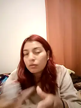 Snapshot of LUNARB23 chatting on 12-19-25, 01:34 LUNARB23 online show from 12-19-25, 01:34