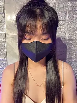    KARA    online show from 12-17-25, 01:00