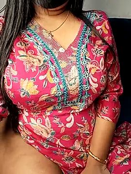 Snapshot of SSiya- chatting on 07-24-26, 07:45 SSiya- online show from 07-24-26, 07:45