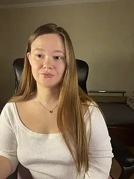 Snapshot of CaramelleSugarr chatting on 02-22-26, 03:32 CaramelleSugarr online show from 02-22-26, 03:32