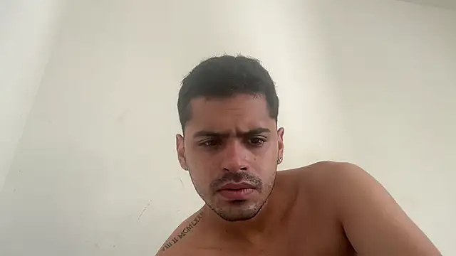 Snapshot of HotWhisper22 chatting on 03-23-26, 12:53 HotWhisper22 online show from 03-23-26, 12:53