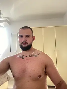 LunaFoxTip online show from 06-19-26, 02:32