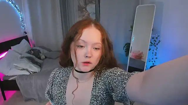 Yennefer   online show from 02-07-26, 02:43