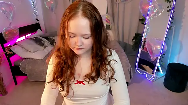 Yennefer   online show from 02-17-26, 10:23