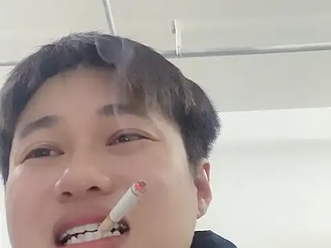 Snapshot of haoqide152 chatting on 12-16-25, 04:23 haoqide152 online show from 12-16-25, 04:23