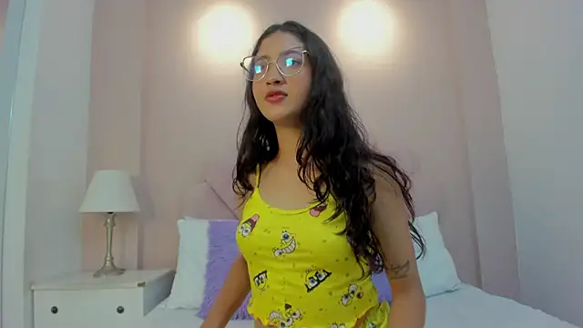 cammirose  online show from 12-20-25, 11:17