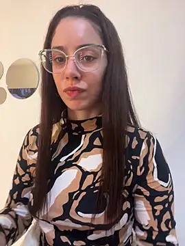 emeraldjimenezz online show from 05-17-26, 08:16
