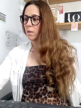 SofiEsteves online show from 04-25-26, 02:25