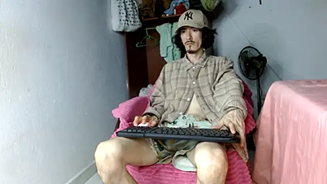 sk8-boy online show from 04-05-26, 02:47