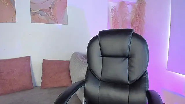 Snapshot of Amelie_Wine chatting on 03-03-26, 02:12 Amelie Wine online show from 03-03-26, 02:12