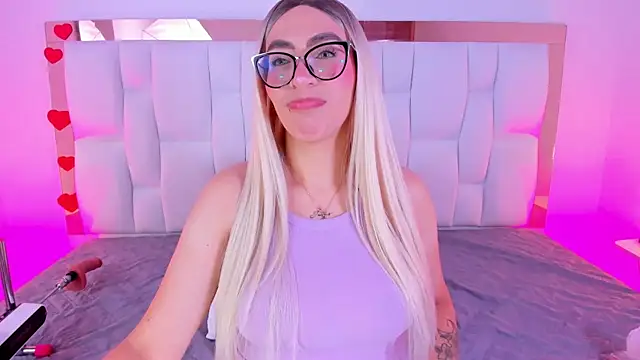 CamilleJuicy  online show from 04-19-26, 12:48