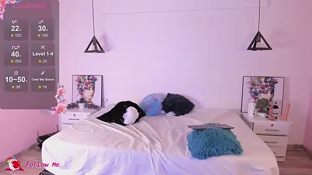 Briana Goldd online show from 03-11-26, 03:23