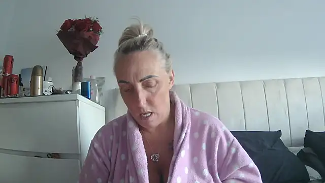 theblondecocklover online show from 04-22-26, 06:53