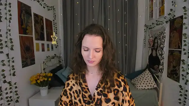 Ariadna Shy online show from 12-17-25, 12:11