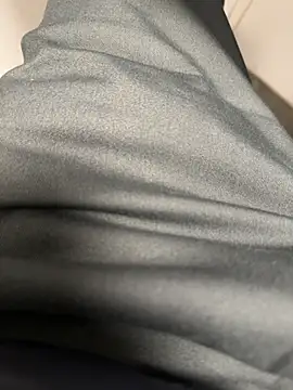 Snapshot of samxtnZ chatting on 12-17-25, 03:18 samxtnZ online show from 12-17-25, 03:18