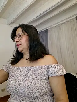 christy ant online show from 04-25-26, 06:38