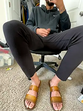 Kingbertfeet online show from 12-21-25, 02:13