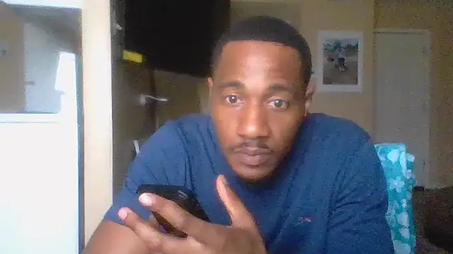 Snapshot of KingDes55 chatting on 03-04-26, 03:29 KingDes55 online show from 03-04-26, 03:29