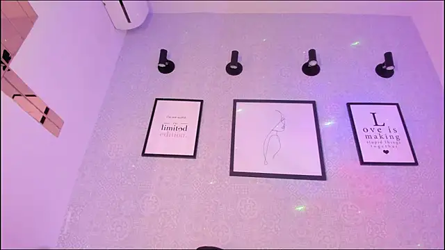 kira vance online show from 07-23-26, 01:58