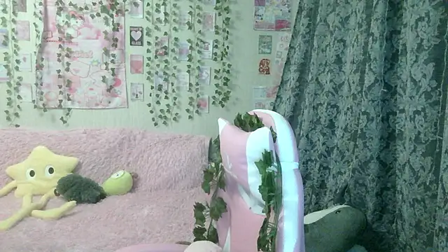 MysticYumiko online show from 02-05-26, 05:39