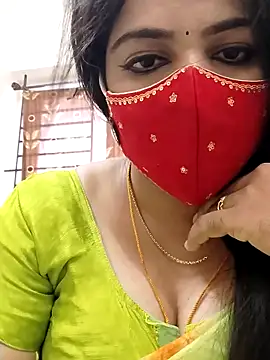 Snapshot of tamilrojaodi chatting on 05-17-26, 10:11 tamilrojaodi online show from 05-17-26, 10:11