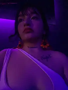 Noxveeltt online show from 04-25-26, 03:42