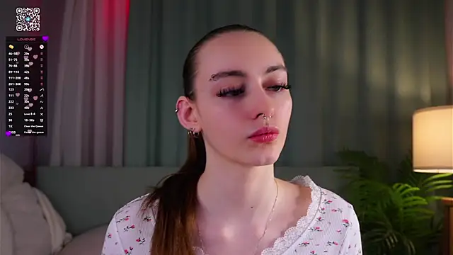 BeckiMacreno online show from 04-22-26, 03:02