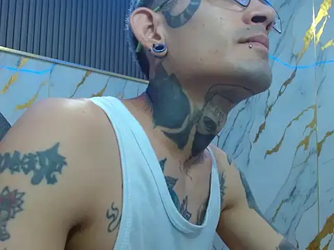 Boy tatto77 online show from 02-14-26, 06:37