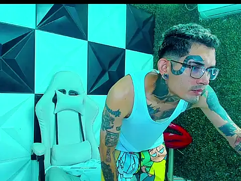 Boy tatto77 online show from 03-09-26, 12:42